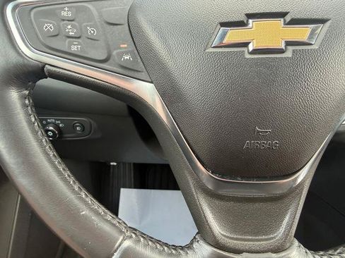 Used 2020 Chevrolet Equinox LT w/ Driver Convenience Package AWD/4WD image 26