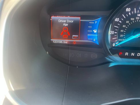 Used 2015 Ford Edge SEL w/ Equipment Group 201A AWD/4WD image 11