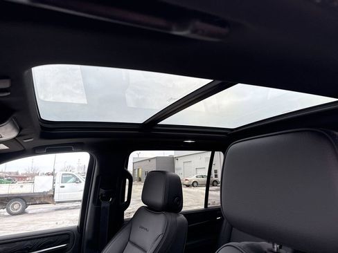 Certified 2023 GMC Yukon XL Denali image 26