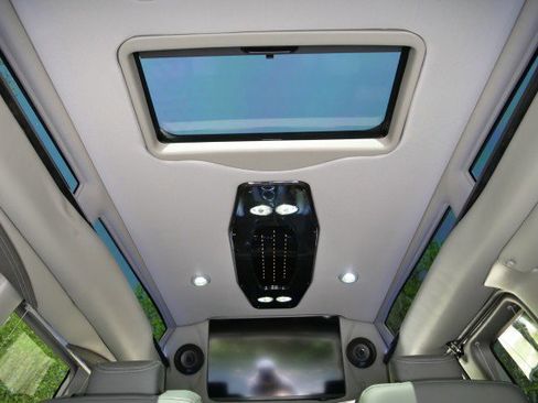 Used 2025 Chevrolet Express 2500 w/ Driver Convenience Package image 9