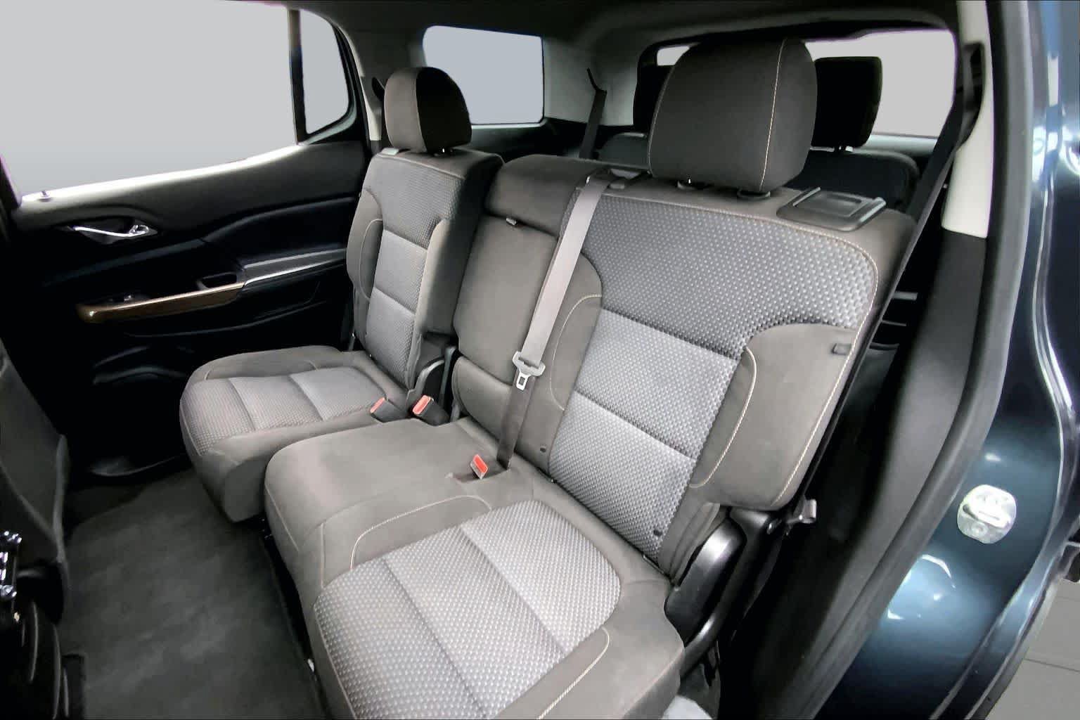 Used 2020 GMC Acadia SLE FWD image 21