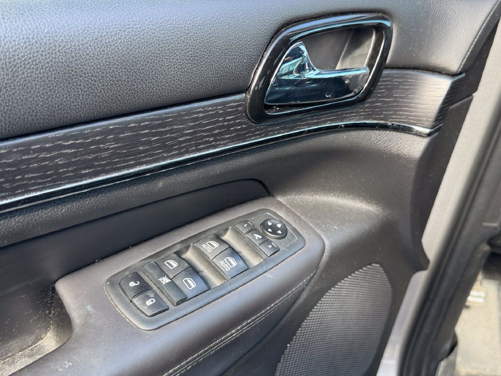 Used 2021 Jeep Grand Cherokee Overland AWD/4WD image 21