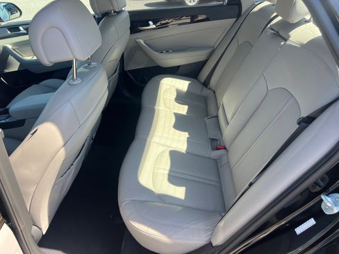 Used 2016 Hyundai Sonata Limited w/ Option Group 02 image 20