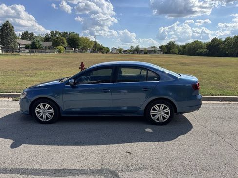 Used 2017 Volkswagen Jetta S FWD image 1