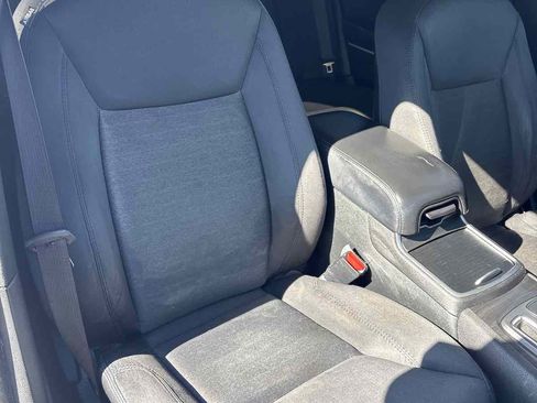 Used 2019 Chrysler 300 Touring image 14