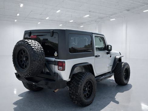 Used 2012 Jeep Wrangler Rubicon w/ PWR Convenience Group image 5