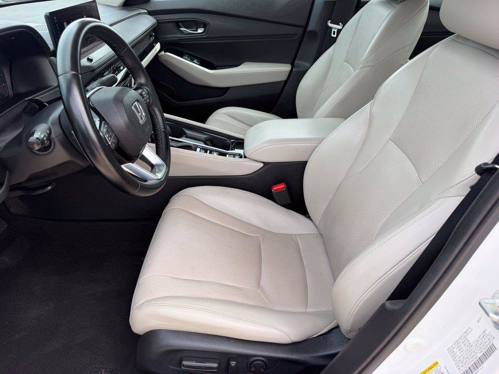 Used 2023 Honda Accord Touring image 9