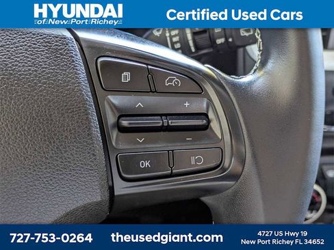 Certified 2023 Hyundai Venue Limited w/ Cargo Package image 28