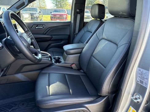 Used 2023 GMC Canyon Elevation w/ Elevation Premium Package image 11