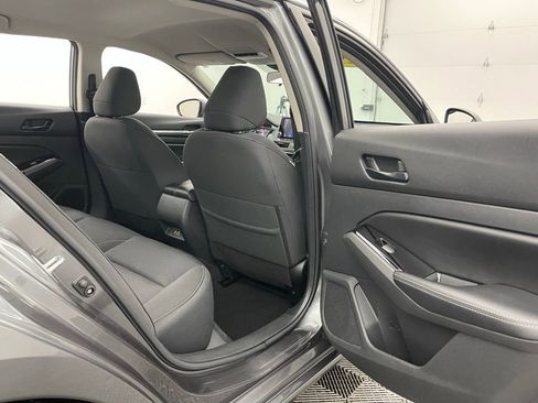 Used 2023 Nissan Altima 2.5 SV FWD image 29
