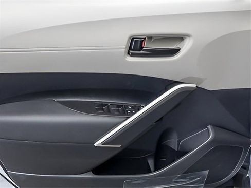 New 2026 Toyota Corolla Cross L image 21