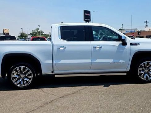 New 2026 GMC Sierra 1500 Denali w/ Denali Reserve Package AWD/4WD image 9