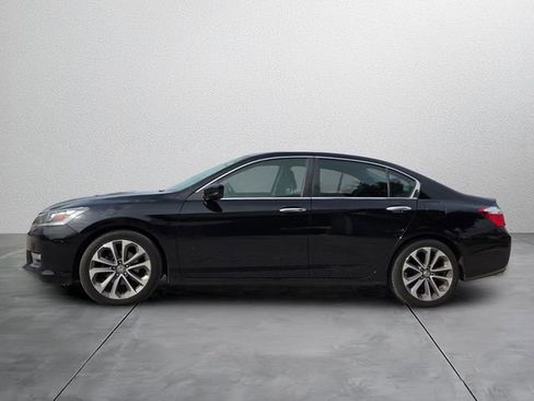 Used 2015 Honda Accord Sport image 2