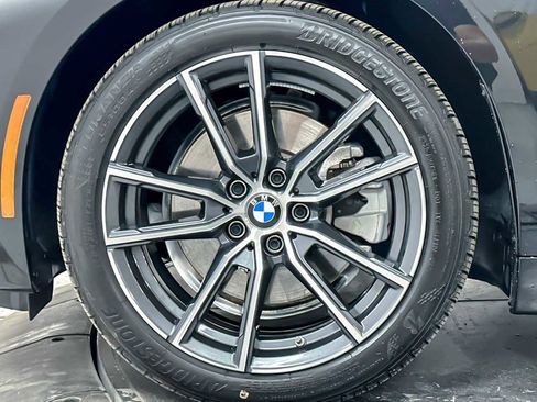 Used 2025 BMW 230i Coupe w/ Premium Package image 26