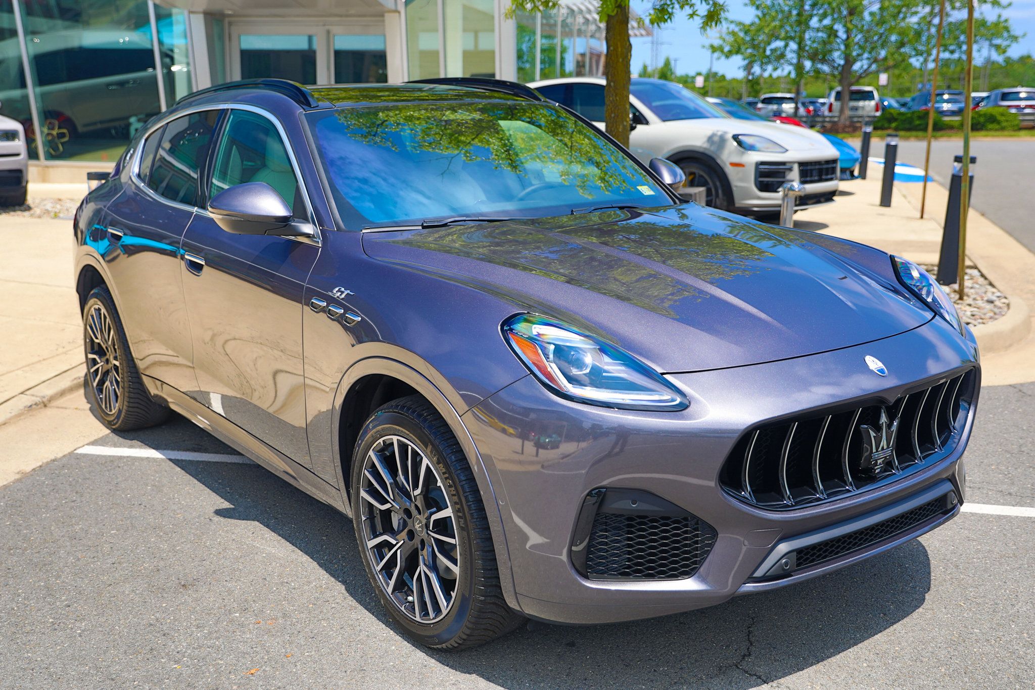 Used 2024 Maserati Grecale Modena AWD/4WD image 3