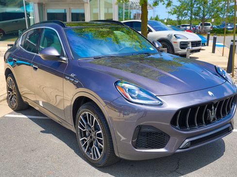 Used 2024 Maserati Grecale GT AWD/4WD image 3