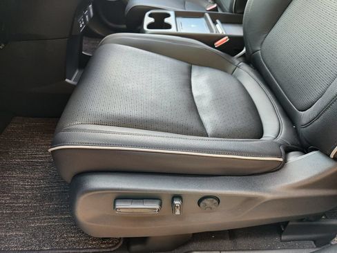 Used 2026 Honda Odyssey Elite image 25