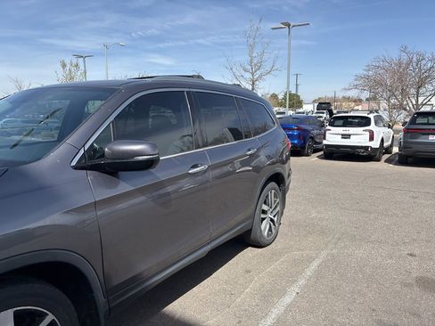 Used 2016 Honda Pilot Elite image 4