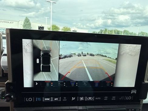Used 2025 GMC Hummer EV 3X AWD/4WD image 27