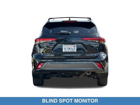 Used 2023 Toyota Highlander Limited AWD/4WD image 6