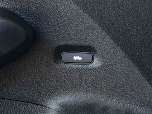 Used 2025 Honda Civic Sport image 38