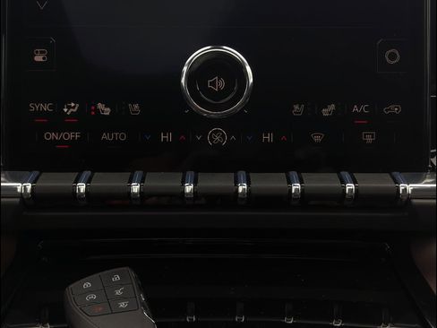 New 2026 GMC Yukon Denali w/ Advanced Technology Package AWD/4WD image 28