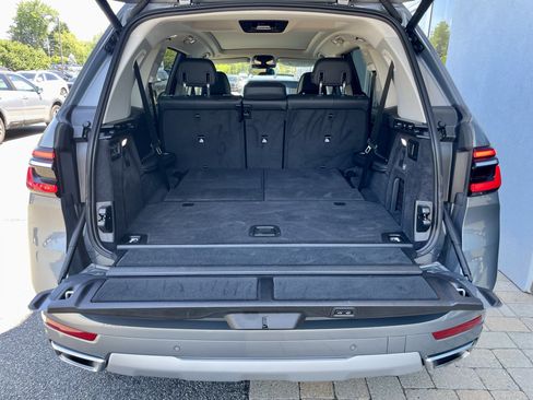 Used 2024 BMW X7 xDrive40i w/ Premium Package AWD/4WD image 40