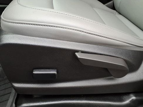 Used 2022 GMC Canyon Elevation Standard w/ Convenience Package image 11