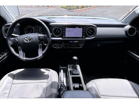 Used 2023 Toyota Tacoma SR5 w/ Technology Package AWD/4WD image 15