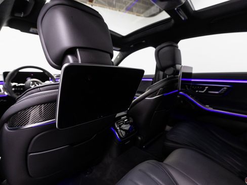 Used 2025 Mercedes-Benz S 63 AMG S image 29