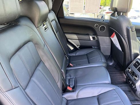Used 2019 Land Rover Range Rover Sport Supercharged AWD/4WD image 23