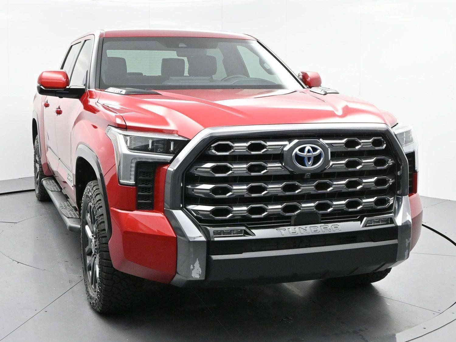 Used 2024 Toyota Tundra Platinum AWD/4WD image 2