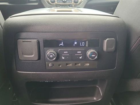 Used 2020 GMC Yukon Denali w/ Open Road Package image 17