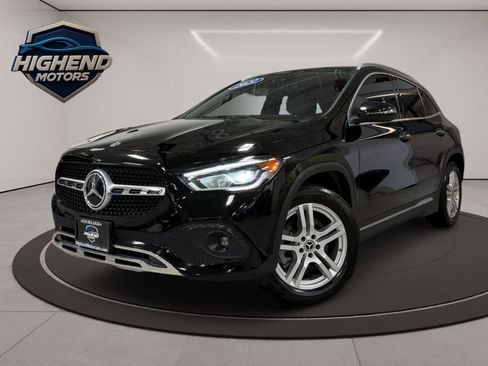 Used 2021 Mercedes-Benz GLA 250 4MATIC w/ Premium Package image 2