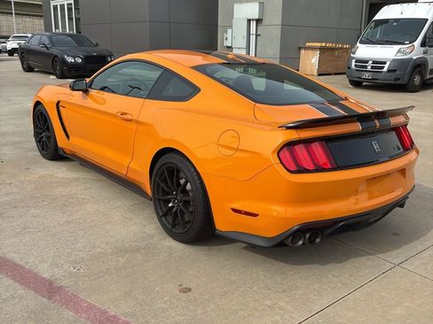 Used 2018 Ford Mustang Shelby GT350 w/ Convenience Package image 6