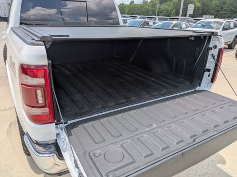 Used 2019 RAM 1500 Limited w/ Advanced Safety Group image 7