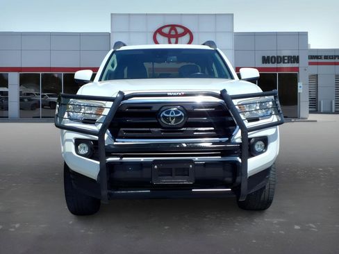 Used 2019 Toyota Tacoma SR5 AWD/4WD image 11