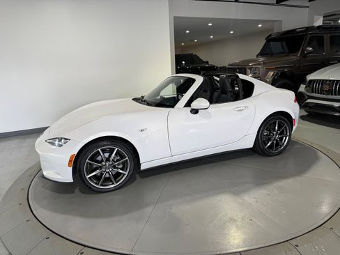 Used 2017 MAZDA MX-5 Miata RF Grand Touring RWD image 22