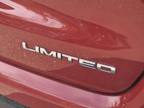 Used 2025 Jeep Compass Limited AWD/4WD image 16