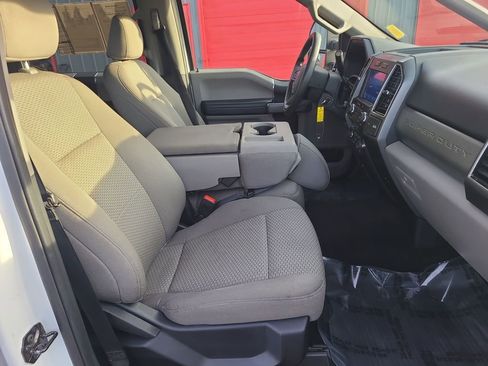 Used 2021 Ford F250 XLT w/ XLT Value Package image 39