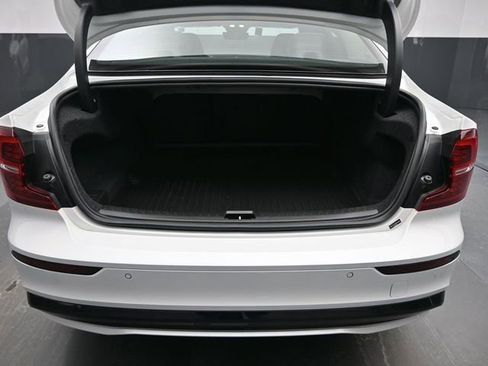 Used 2025 Volvo S60 B5 Core image 27