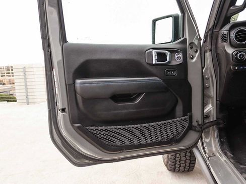 Used 2021 Jeep Wrangler Unlimited Rubicon 4xe w/ Steel Bumper Group AWD/4WD image 20