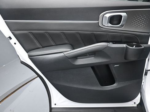 Used 2021 Kia Sorento SX image 23