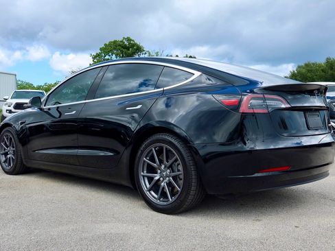 Used 2018 Tesla Model 3 Long Range AWD/4WD image 4