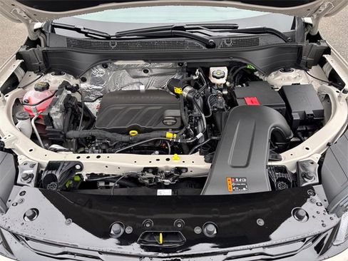 New 2026 Chevrolet Trax ACTIV w/ Sunroof Package image 34