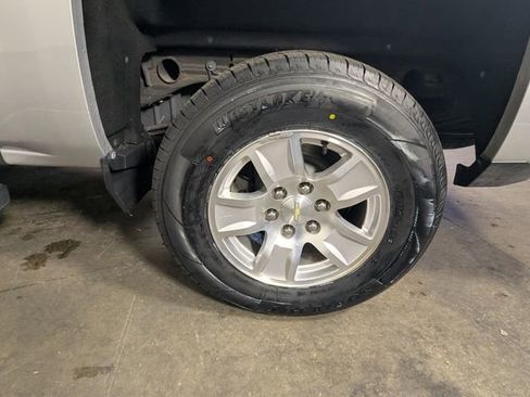 Used 2018 Chevrolet Silverado 1500 LT w/ All Star Edition image 8