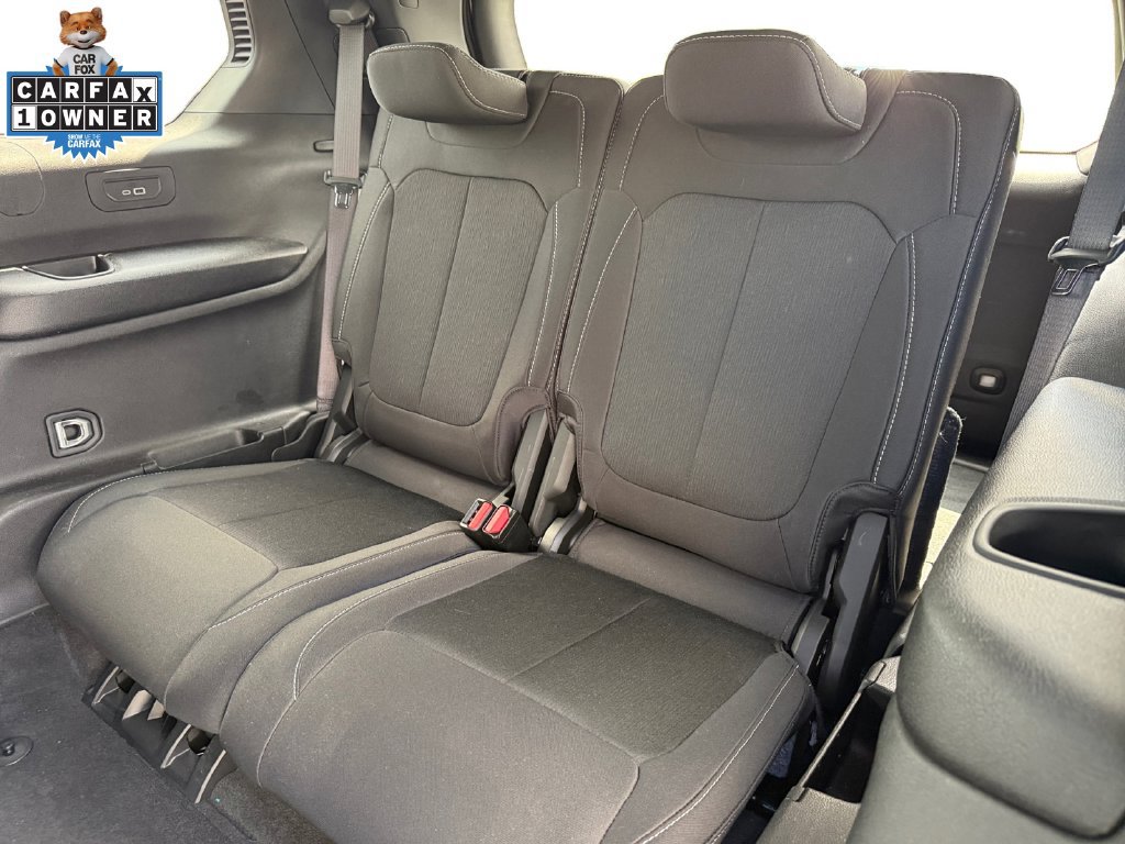 Certified 2024 Jeep Grand Cherokee L Laredo w/ Luxury Tech Group I AWD/4WD image 15