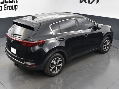 Used 2020 Kia Sportage LX image 13