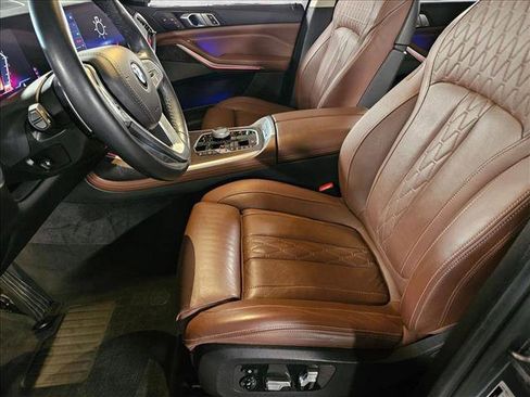 Used 2023 BMW X7 xDrive40i w/ Executive Package image 17