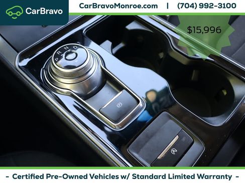 Used 2020 Ford Edge SE w/ Cargo Accessory Package FWD image 31